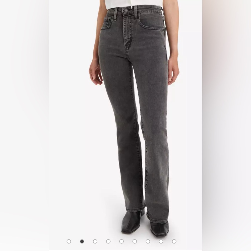 NWT Levi'’s 726 High rise flare jeans in distressed light black